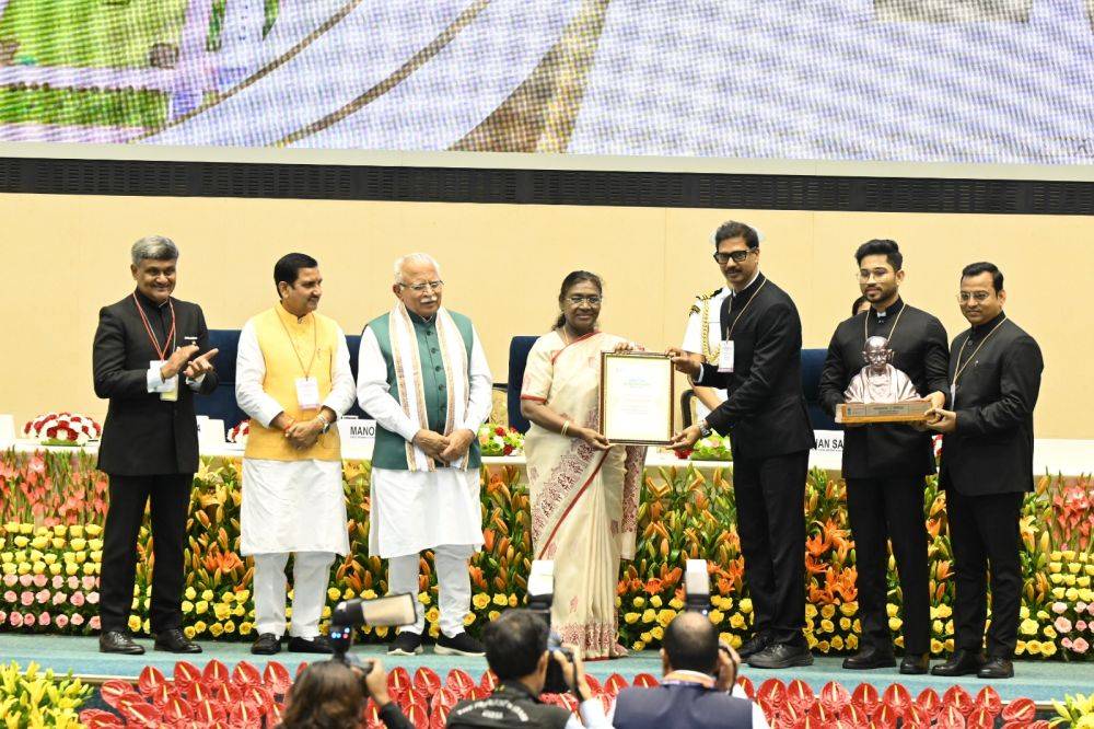 <p>झारखंड ने भारत सरकार के स्वच्छ सर्वेक्षण 2024-25 में राष्ट्रीय स्तर पर पहचान हासिल की है। 3 लाख से 10 लाख की आबादी वाले शहरों की श्रेणी में जमशेदपुर ने तीसरा स्थान प्राप्त किया…