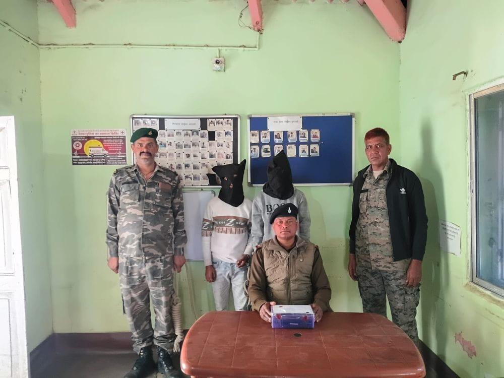 two-cyber-fraudsters-arrested-from-deoghar-forest-area