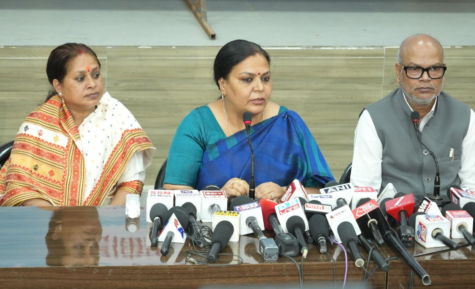 modi-government-is-trying-to-gain-power-in-the-name-of-womens-reservation-deepika-pandey-singh