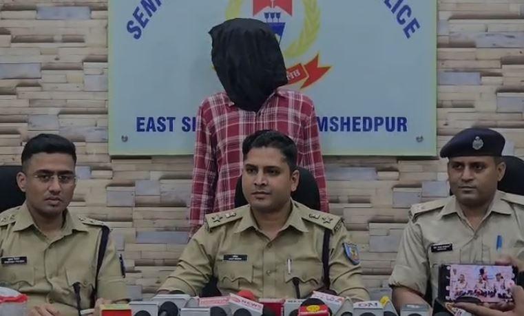 major-police-action-in-jamshedpur-youth-arrested-with-4-kg-of-marijuana