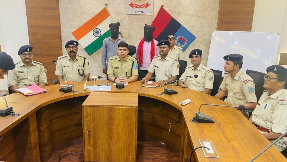 fake-foreign-liquor-factory-busted-in-ramgarh-two-arrested-massive-quantities-of-liquor-and-equipment-seized