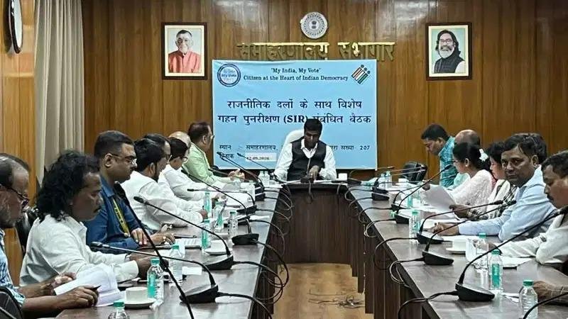administration-intensifies-preparations-for-sir-hearings-for-voters-who-received-notices-will-be-held-by-october-14